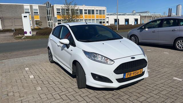 Ford FIESTA 1.0 EcoBoost ST Line 100pk Navigatie | Cruise Controle | Automatische Airco