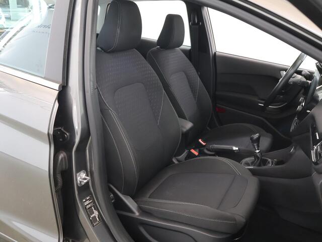 Ford FIESTA 1.0 EcoBoost Titanium | Winterpakket | Navigatie | Parkeercamera | Climate Control |