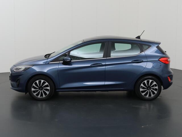 Ford FIESTA 1.0 EcoBoost Hybrid Titanium | Navigatie | Cruise Control Adaptief | Climate Control | Apple Carplay/Android Auto | Parkeersensoren |