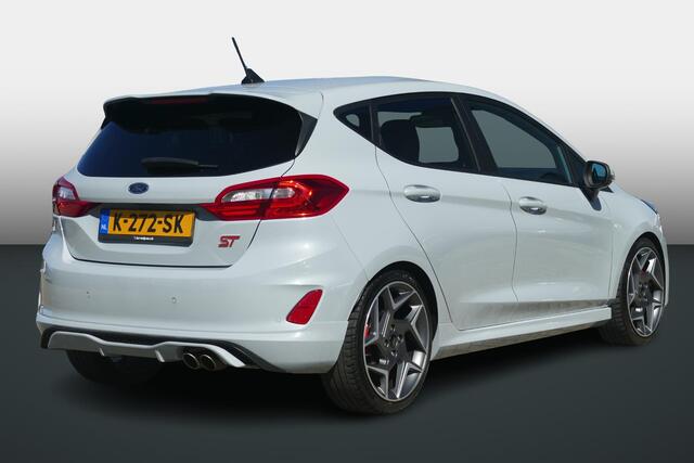 Ford FIESTA 1.5 EcoBoost ST-3 | VERWARMDE VOORRUIT | RIJKLAARPRIJS |