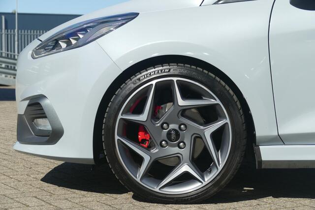 Ford FIESTA 1.5 EcoBoost ST-3 | VERWARMDE VOORRUIT | RIJKLAARPRIJS |
