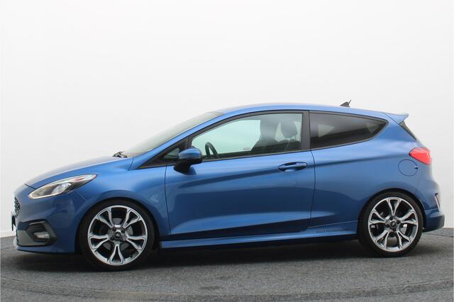 Ford FIESTA 1.5 ST Recaro Schaalstoelen, Carbon, Airco, Cruise, Apple Carplay, Winterpakket