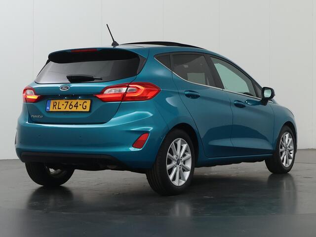 Ford FIESTA 1.0 EcoBoost Titanium | Panoramadak | Winterpack | B&O | Parkeercamera | Navigatie | Climate Control |