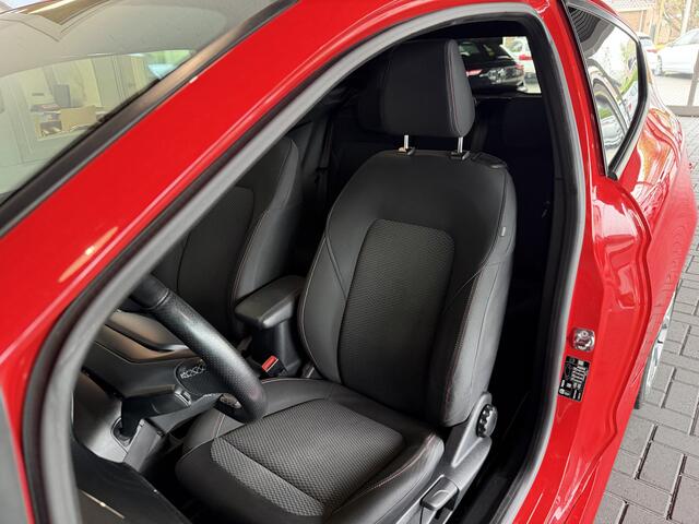 Ford FIESTA 1.0 EcoBoost ST-Line / Sportief / Cruise Control / Navigatie / Lane Assist / 18'' lichtmetalen velgen /