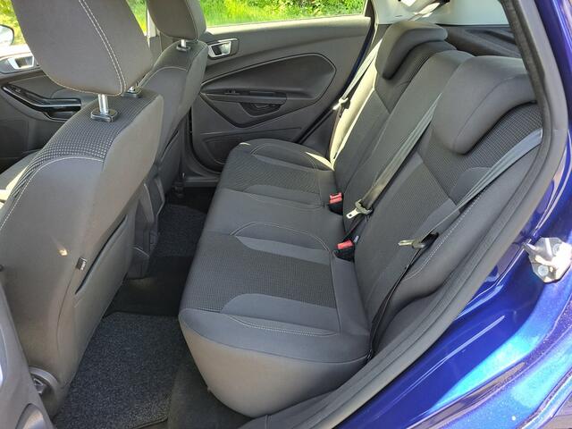 Ford FIESTA 1.0 101 Pk Titanium 5 drs Airco/Cruise control/Navigatie enz. enz.