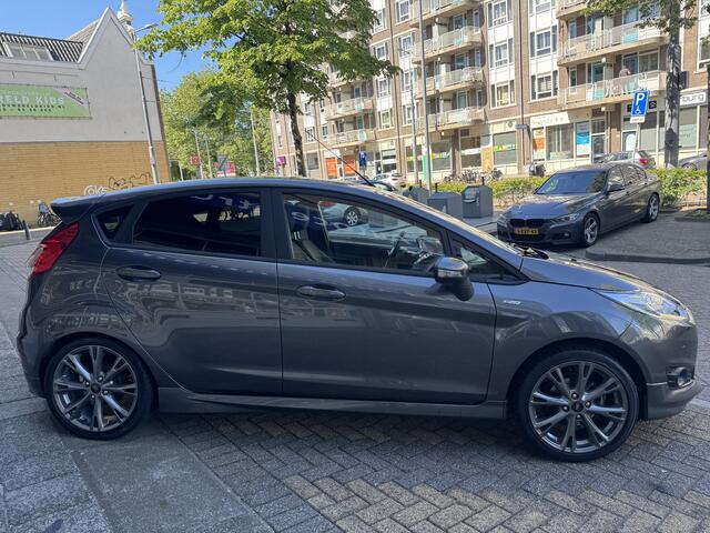 Ford FIESTA 1.0 EcoBoost ST Line NAP | Navigatie | Climate Control | Cruise Control | Parkeersensoren | 17inch Lichtmetalen velgen | Dealeronderhouden |