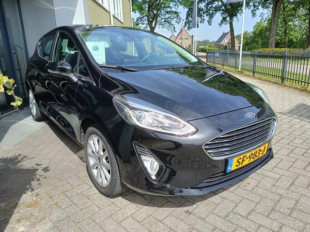 Ford FIESTA 1.0 EcoBoost Titanium | Airco | Cruise controle | Trekhaak | LM velgen |