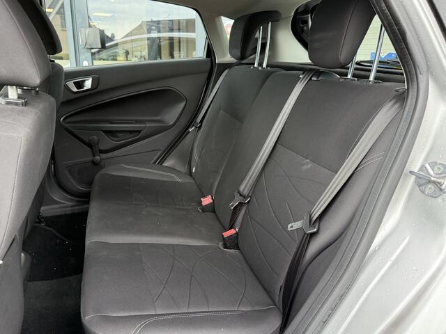Ford FIESTA 1.0 Style Ultimate ? Navi ? Bluetooth ? Park. sens. v+a ?