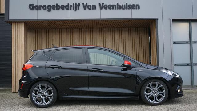 Ford FIESTA 1.0 EcoBoost 146Pk/235Nm ST-Line Black&Red B&O 17inch LM Verlaagd Navi DAB Stoel&Stuurverwarming LED *NL auto*