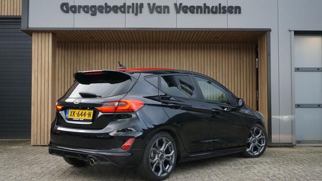 Ford FIESTA 1.0 EcoBoost 146Pk/235Nm ST-Line Black&Red B&O 17inch LM Verlaagd Navi DAB Stoel&Stuurverwarming LED *NL auto*