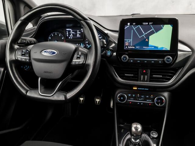 Ford FIESTA 1.0 EcoBoost ST-Line (APPLE CARPLAY, STUUR/STOELVERWARMING, KEYLESS, SPORTSTOELEN, GETINT GLAS, LM VELGEN, PARKEERSENSOREN, NIEUWSTAAT)