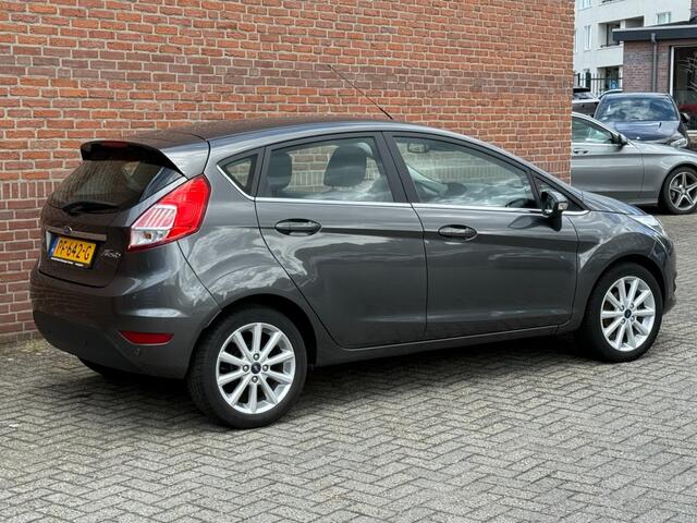 Ford FIESTA 1.0 ECOB. TITANIUM