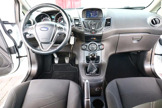 Ford FIESTA 1.0 Style Ultimate O.a: Airco, Cruise, Navi, PDC, Bluetooth, Rijklaar, Etc. All-in prijs!