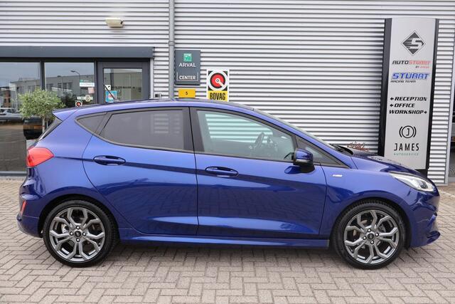 Ford FIESTA 1.0 EcoBoost ST-Line Volledig Onderh | NAP | Navi | Carplay | Cruise | LED | Carbon Afwerking | DAB | PDC Achter