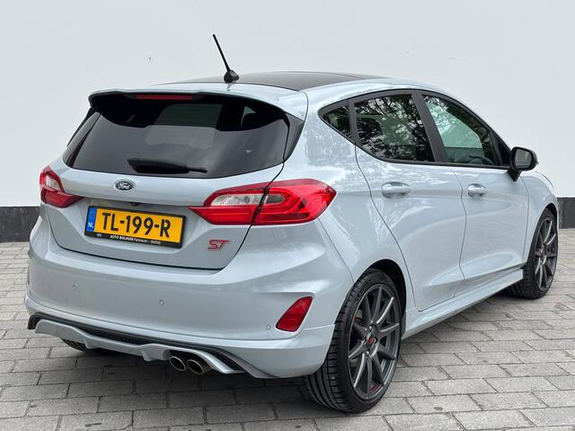 Ford FIESTA 1.5 EcoBoost ST-3 Performance Pack | Panorama dak | Winter Pack | 18-inch Performance Velgen | B&O | Origineel NL |