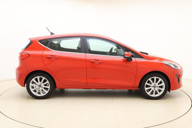 Ford FIESTA 1.0 EcoBoost Titanium | Trekhaak | Navigatie | Camera | Parkeersensoren voor en achter | Climate control | Lichtmetalen velgen