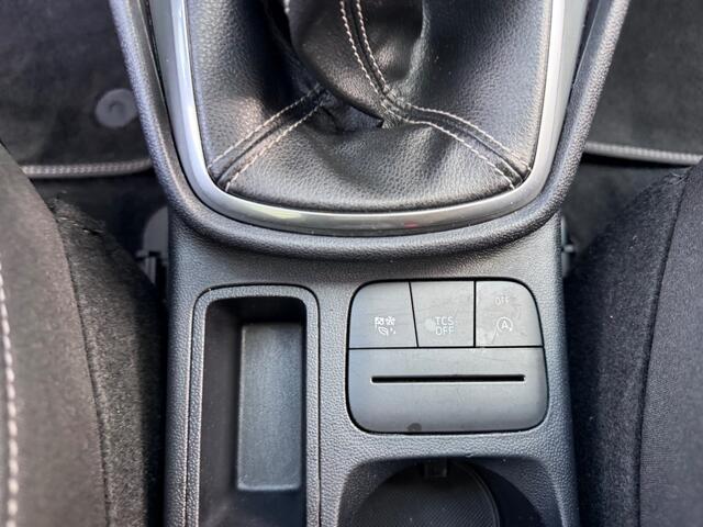 Ford FIESTA 1.0 ECOB.HY. TITANIUM 125 PK NAVI AIRCO PDC