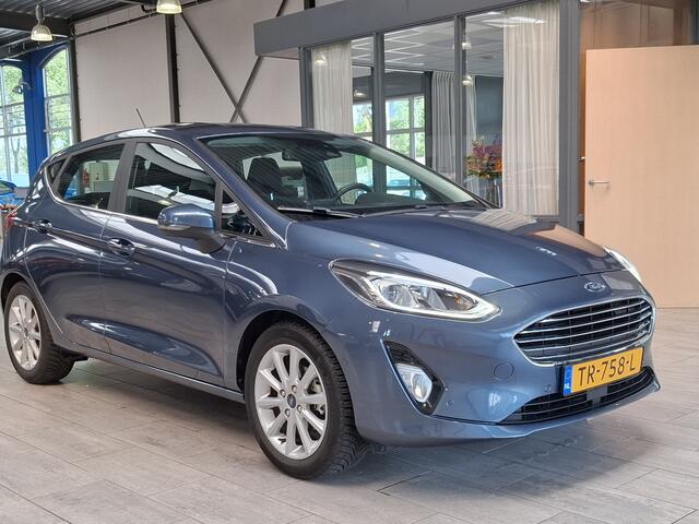 Ford FIESTA EcoBoost 100pk Titanium | Adapt. Cruise | B&O | Trekhaak | Parkeerhulp | Camera | B&O | Apple/Android Carplay |