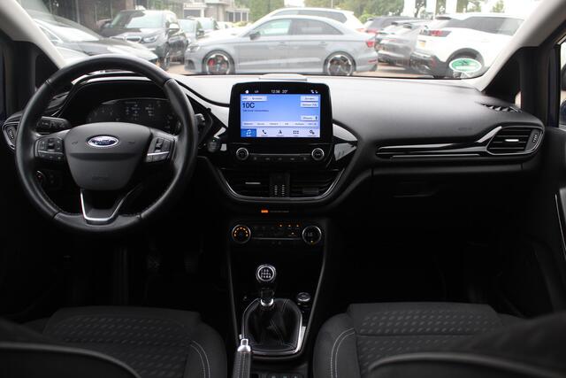 Ford FIESTA 1.0 EcoBoost Titanium / Trekhaak / Camera / Navigatie / 16'' / B&O / DAB / Stoel+Stuurverwarming / Cruise Control Adaptief