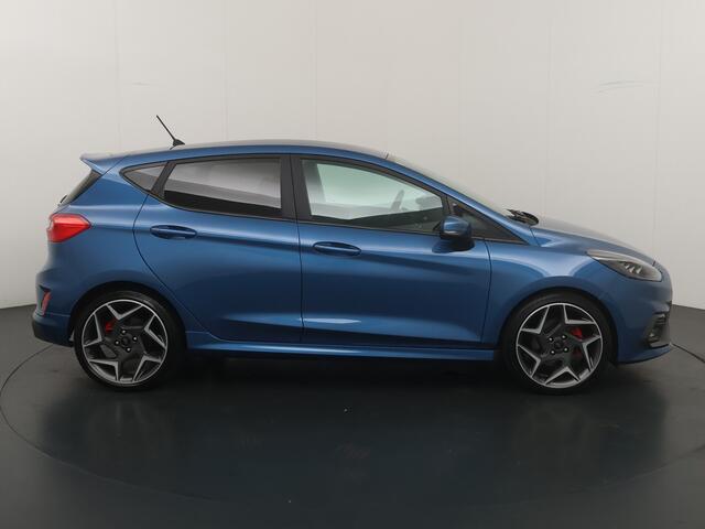 Ford FIESTA 1.5 200PK EcoBoost ST-3 | 18-inch | Winter Pack | Adapt. LED | Recaro | Camera | B&O |