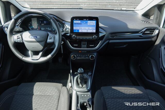 Ford FIESTA 1.0 EcoBoost 125Pk | Titanium | Cruise control | 15'' | Frozen White