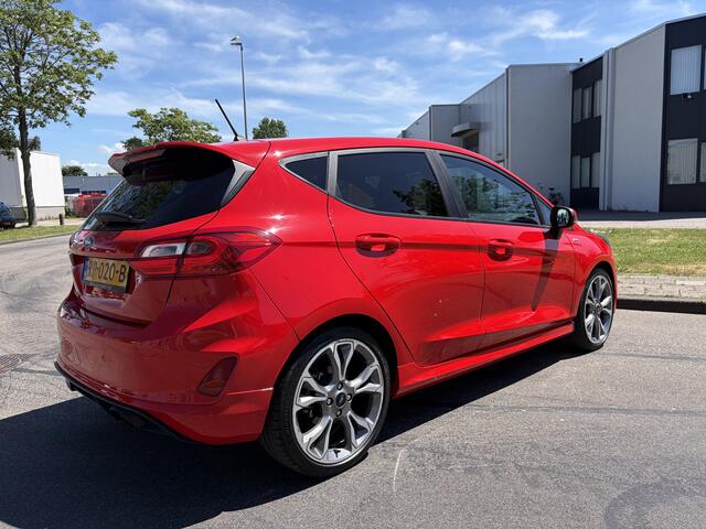 Ford FIESTA 1.0i EcoBoost ST-Line 5-Deurs 6-Bak 100 PK. Prachtige auto van de eerste eigenaar !!! Alle keuringen toegestaan !!