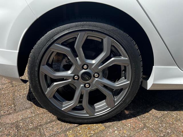 Ford FIESTA 1.0 EcoBoost ST-Line RIJKLAAR