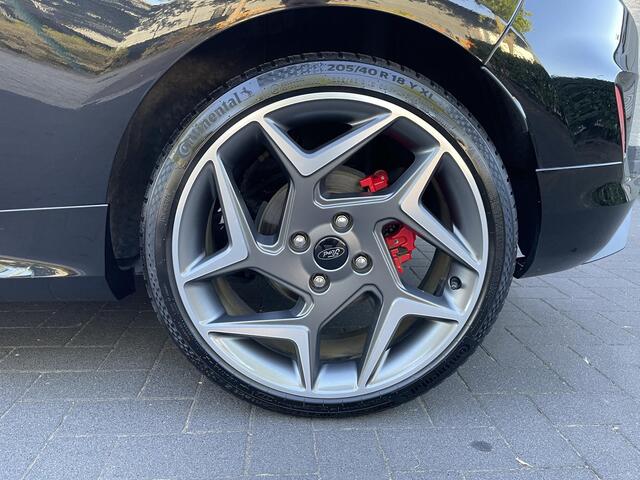 Ford FIESTA 1.5 EcoBoost ST-3 200PK MK8 Nieuwstaat.