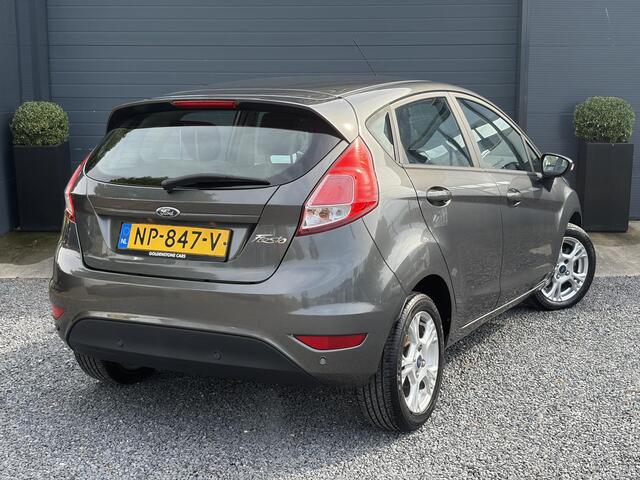 Ford FIESTA 1.0 Style Ultimate 2e Eigenaar l Navi l Airco l Cruise l Lm velgen l Pdc V+A l N.A.P l 5 Deurs l Weinig km l Zeer Zuinig l Apk tot 04-2027