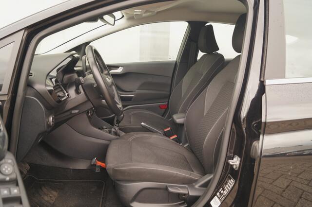 Ford FIESTA 1.0 EcoBoost 100pk Titanium -NAVI-ECC-LED-PDC-