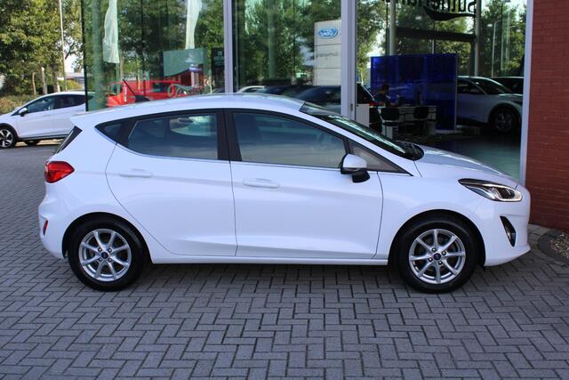 Ford FIESTA 1.0 EcoBoost Titanium | Automaat | Climate control | Scherm | Keyless entry | Elektrisch inkapbare spiegels | Cruise control