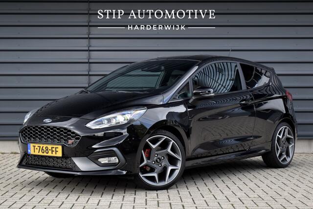 Ford FIESTA 1.5 ST-3 200pk | Recaro Seats | Bang & Olufsen | Keyless Entry & Start | Camera | Stoel + Stuur verwarming |