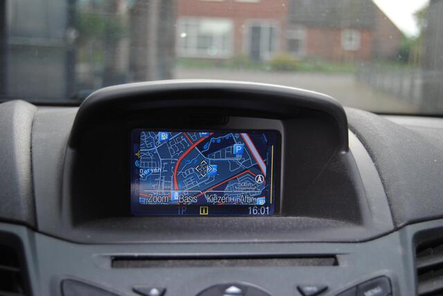 Ford FIESTA 1.0 Style Ultimate Airco, Navigatie Cruise controle