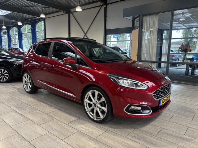 Ford FIESTA EcoBoost 100 pk Vignale | Pano | Winter Pack | Half leer | B&O | Camera | 18" | Adapt. cruise