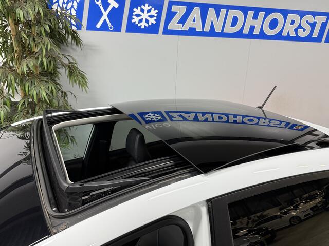 Ford FIESTA 1.0 EcoBoost Hybrid Vignale // Pano // Vol Led