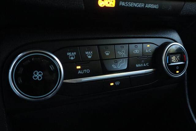 Ford FIESTA 1.0 EcoBoost Titanium | Camera | Active cruise | Navigatie | Bang & Olufsen | Climate control | PDC achter
