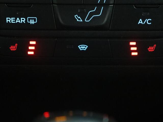 Ford FIESTA 1.0 EcoBoost Titanium ST-Line | Cruise control | Stoelverwarming | Park assist | Bluetooth | Carplay | Full LED |