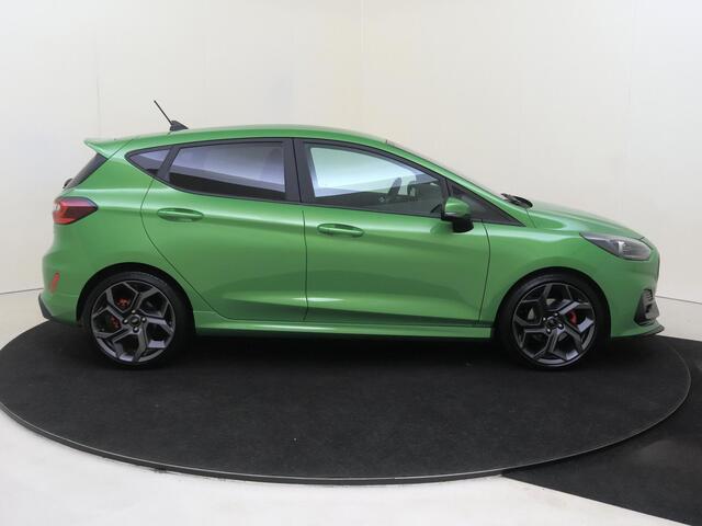 Ford FIESTA 1.5 Ecoboost ST-X | Stoelverwarming | Navigatie | Parkeersensoren