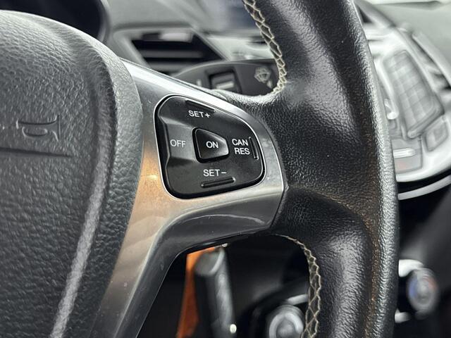 Ford FIESTA 1.0 EcoBoost Titanium 100PK | Automaat | Parkeersensoren | Climate Control | Lichtmetalen Velgen