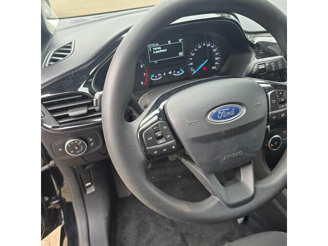 Ford FIESTA 1.1 63 KW. nieuwe distributieriem