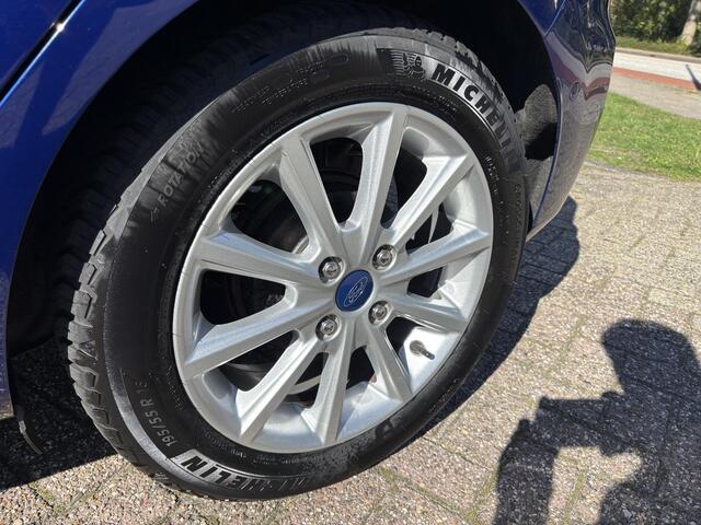 Ford FIESTA 1.0 EcoBoost Titanium 100pk Achteruitrijcamera | Adaptieve Cruise | Navigatie | Voorruit verwarming | 5 deurs | B&O audio
