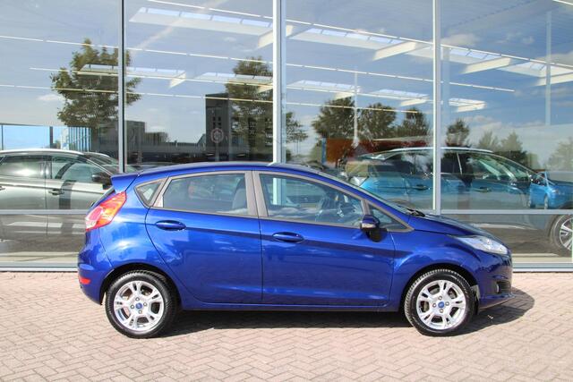 Ford FIESTA 1.0 80pk Style Ultimate 5-drs Airco Navi Parkeersensoren V+A Zeer mooi