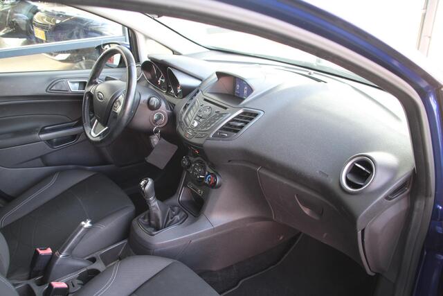 Ford FIESTA 1.0 80pk Style Ultimate 5-drs Airco Navi Parkeersensoren V+A Zeer mooi