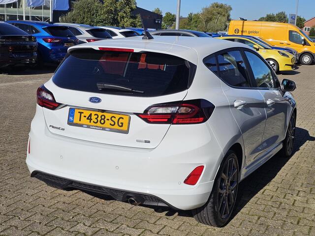 Ford FIESTA 1.0 EcoBoost Hybrid ST-Line X Nieuwstaat | Led | PDC | Navigatie | Achteruitrijcamera | Lane assist | 17'' velgen | Winterpack | B&O audi etc.