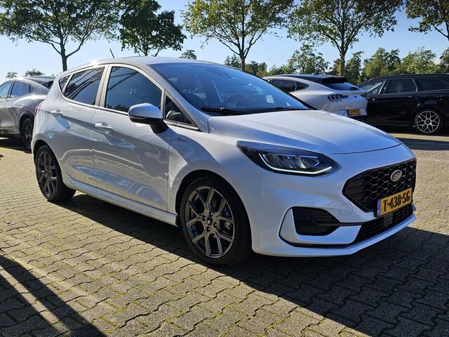 Ford FIESTA 1.0 EcoBoost Hybrid ST-Line X Nieuwstaat | Led | PDC | Navigatie | Achteruitrijcamera | Lane assist | 17'' velgen | Winterpack | B&O audi etc.