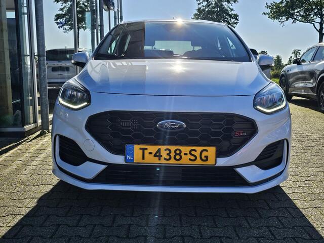 Ford FIESTA 1.0 EcoBoost Hybrid ST-Line X Nieuwstaat | Led | PDC | Navigatie | Achteruitrijcamera | Lane assist | 17'' velgen | Winterpack | B&O audi etc.