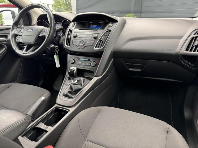 Ford FOCUS Wagon 1.0 Titanium 2e Eigenaar,Clima,Cruise,Bluetooth,APK tot 10-2024
