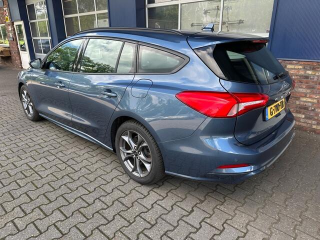Ford FOCUS 1.5 ECOB. ST L. BNS