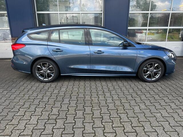 Ford FOCUS 1.5 ECOB. ST L. BNS