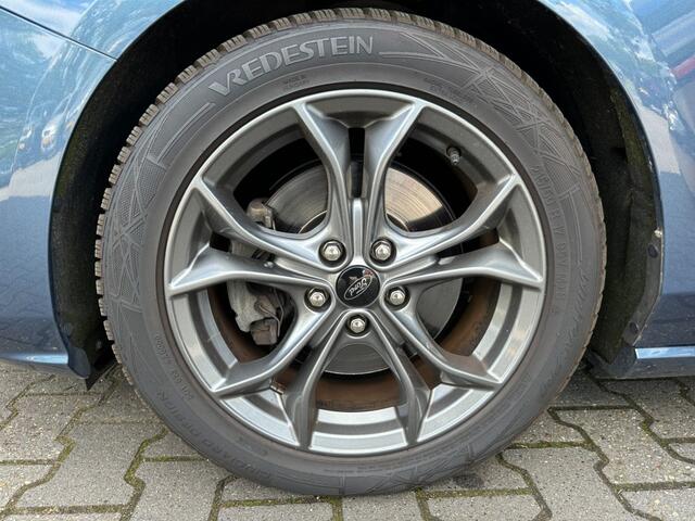 Ford FOCUS 1.5 ECOB. ST L. BNS